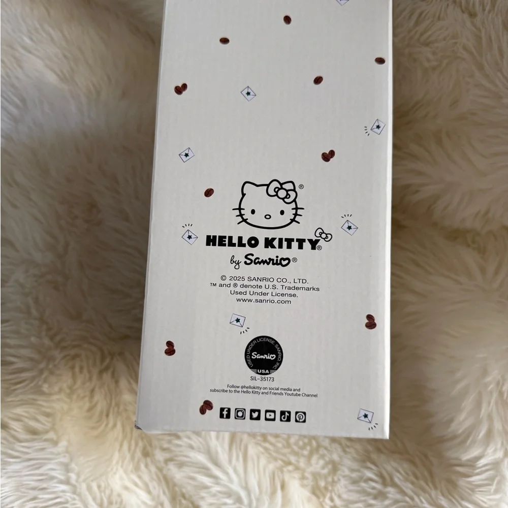 Starbucks Hello Kitty 2pc Set 2025 - Picture 3 of 3